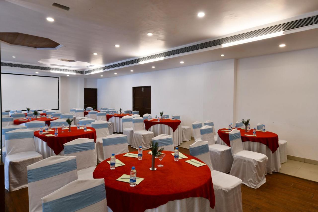 Mastiff Grand Manali Resort Экстерьер фото