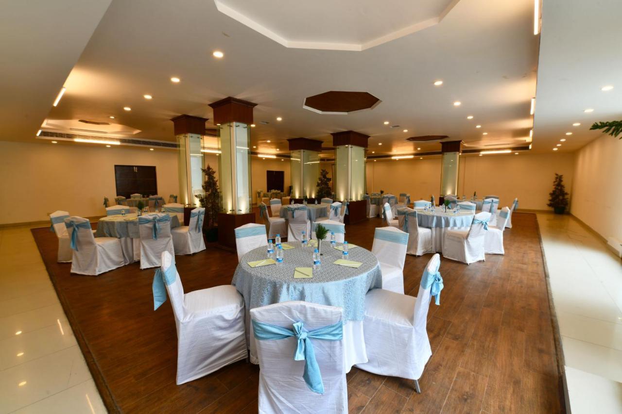 Mastiff Grand Manali Resort Экстерьер фото
