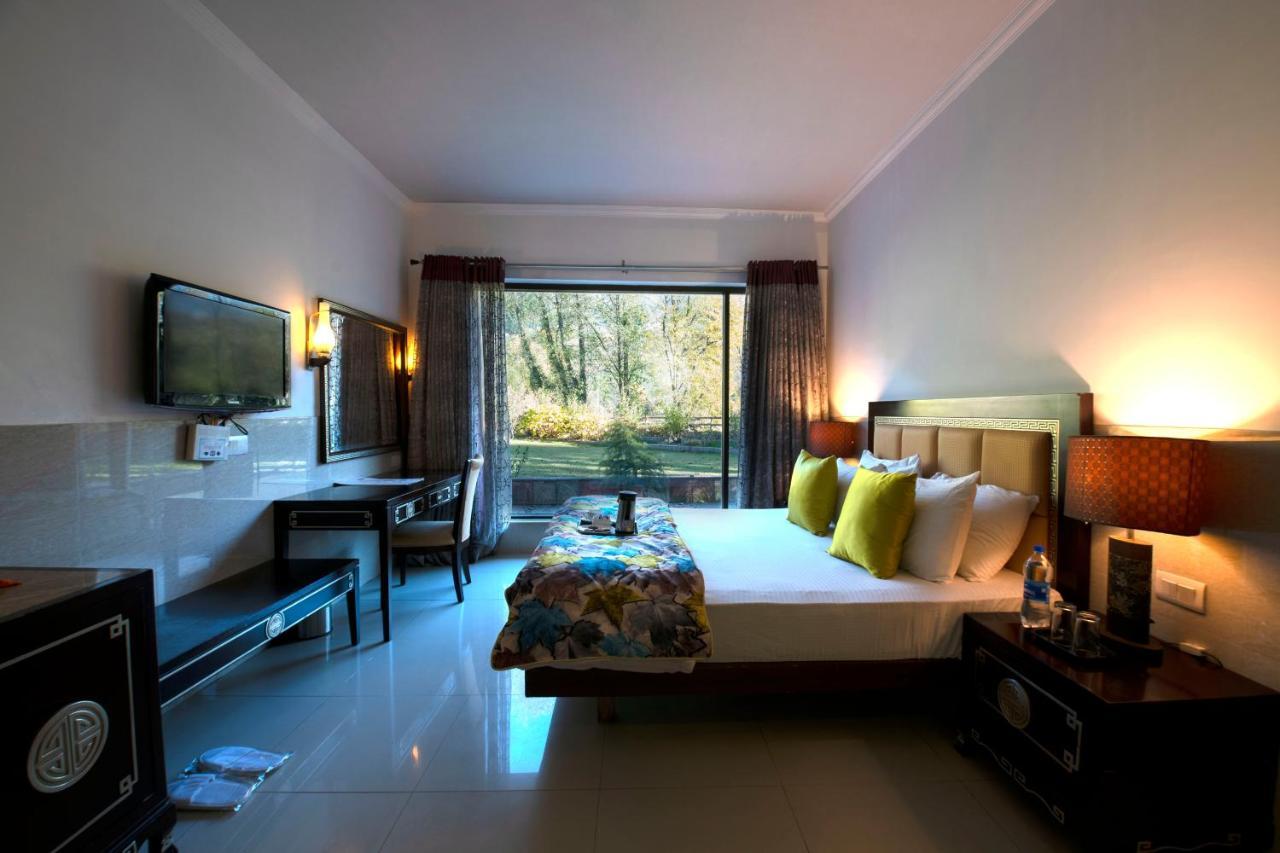 Mastiff Grand Manali Resort Экстерьер фото