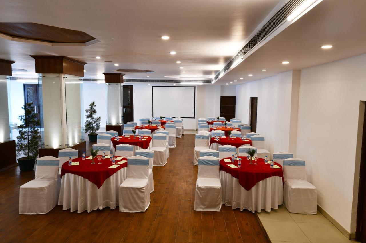 Mastiff Grand Manali Resort Экстерьер фото
