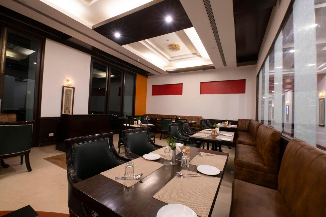 Mastiff Grand Manali Resort Экстерьер фото