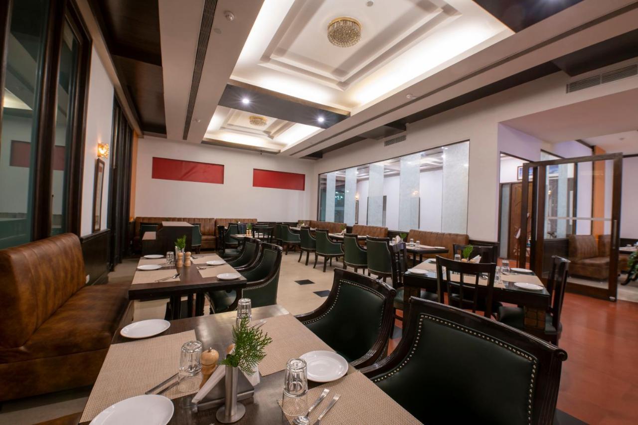 Mastiff Grand Manali Resort Экстерьер фото