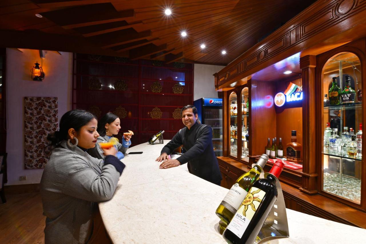 Mastiff Grand Manali Resort Экстерьер фото