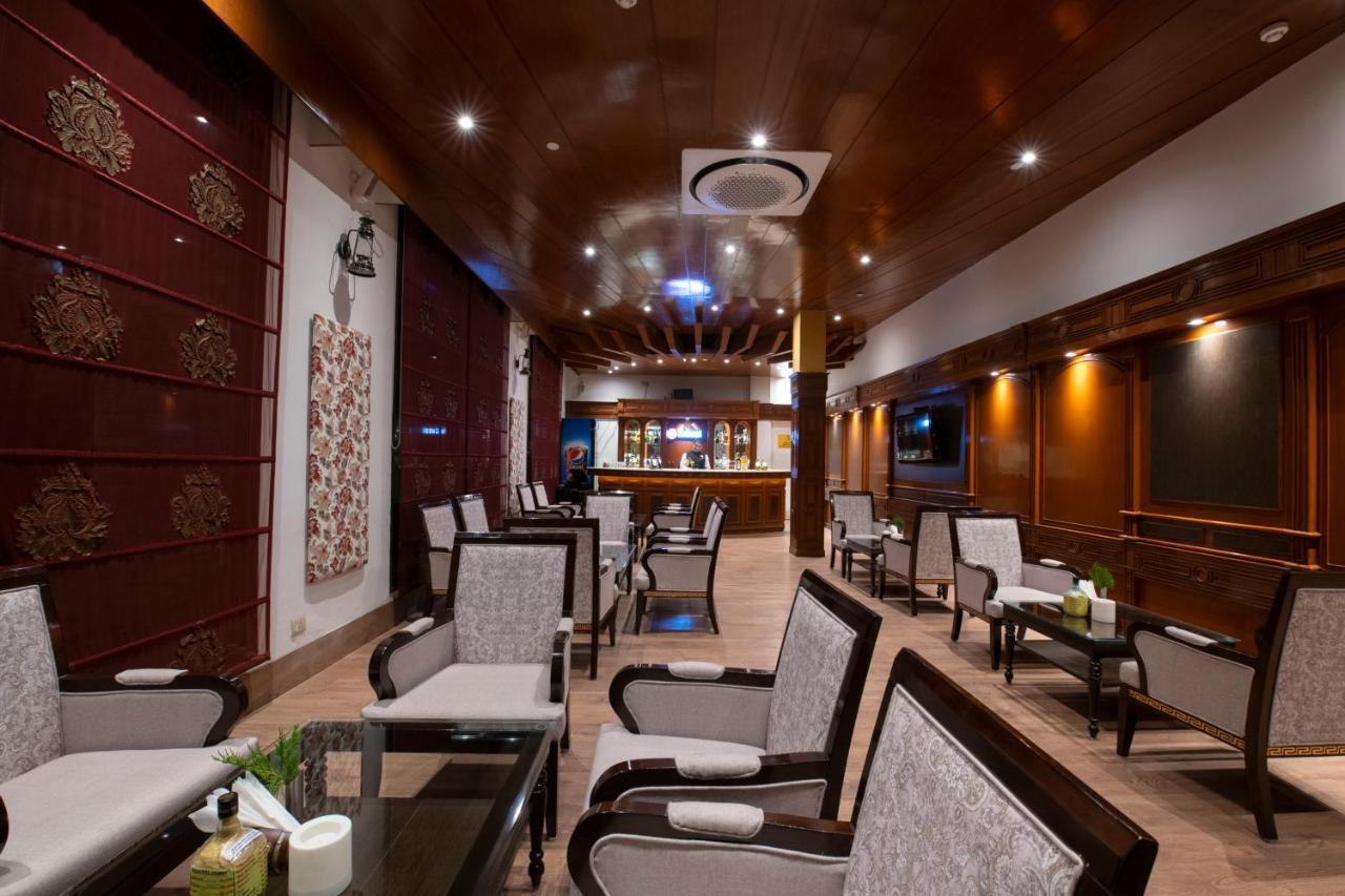 Mastiff Grand Manali Resort Экстерьер фото