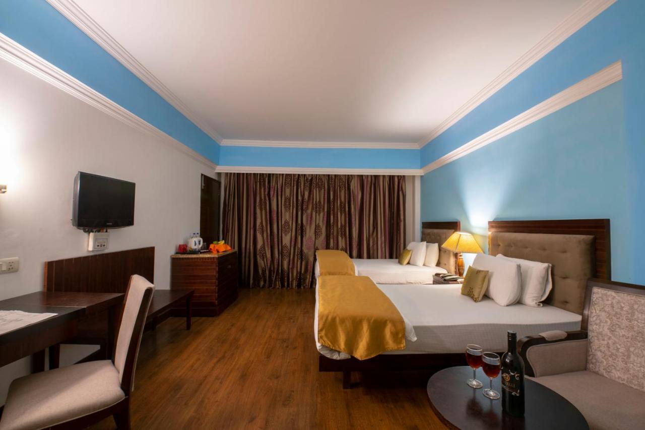 Mastiff Grand Manali Resort Экстерьер фото