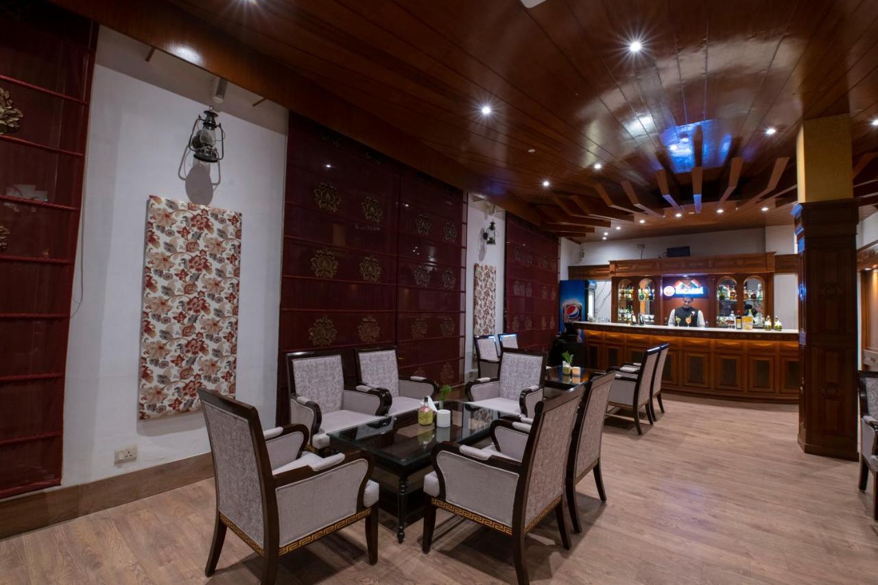 Mastiff Grand Manali Resort Экстерьер фото