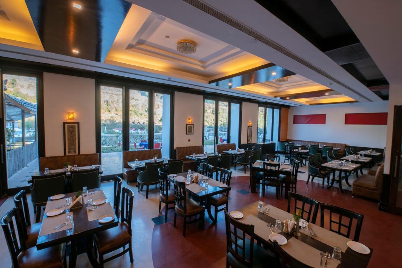 Mastiff Grand Manali Resort Экстерьер фото