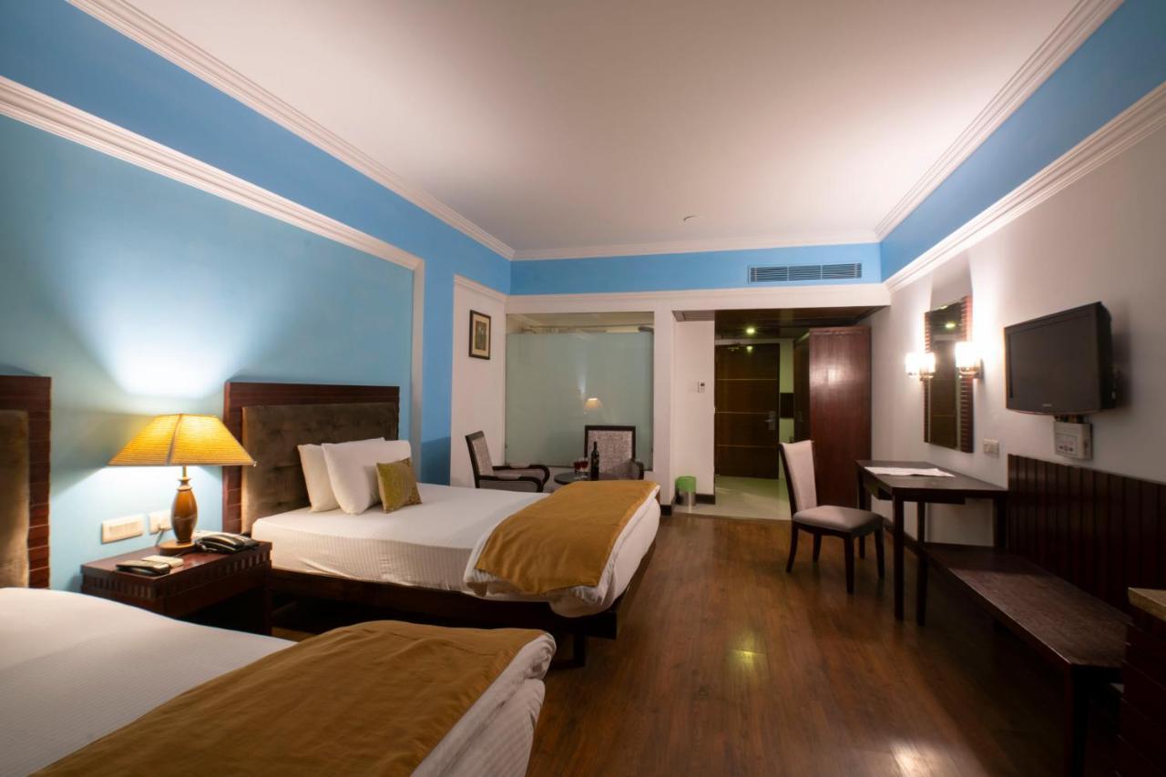Mastiff Grand Manali Resort Экстерьер фото